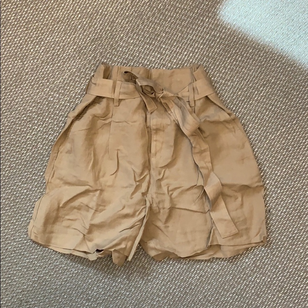 Khaki Shorts with Tie